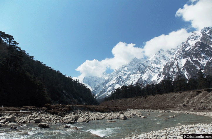 YUMTHANG